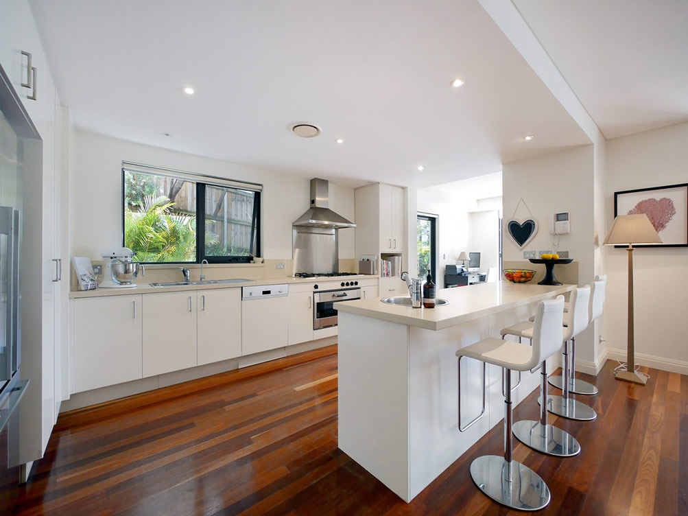 Home Buyer in Bellevue Hill, Sydney - Kitchen