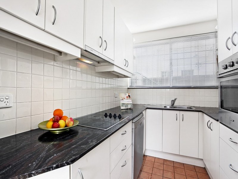 Home Buyer in Birrell Street Bronte, Sydney - Kitchen