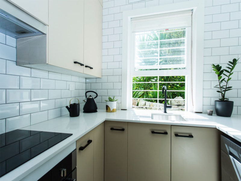 Home Buyer in Bronte Beach, Sydney - Kitchen