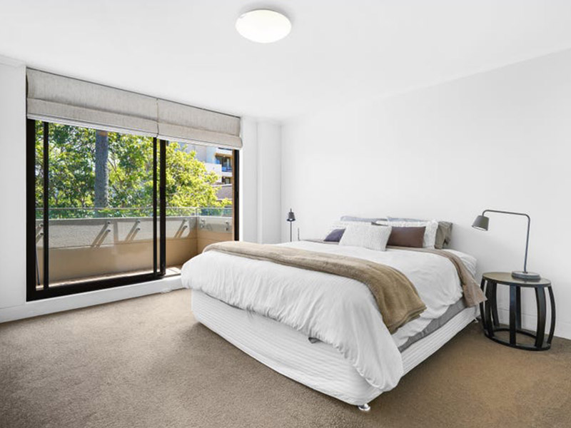 Buyers Agent Purchase in Edgecliff, Sydney - Master Bedrrom