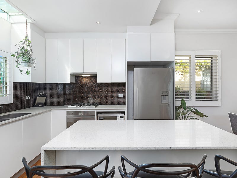 Buyers Agent Purchase in Rosebery, Eastern Suburbs, Sydney - Dining Room and Kitchen