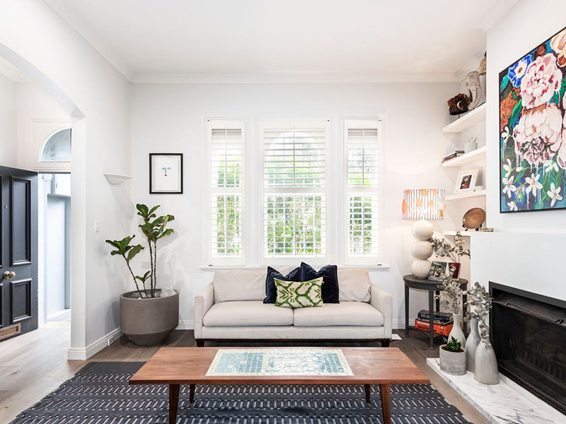 Home Buyer in Paddington Terrace, Sydney - Living Room