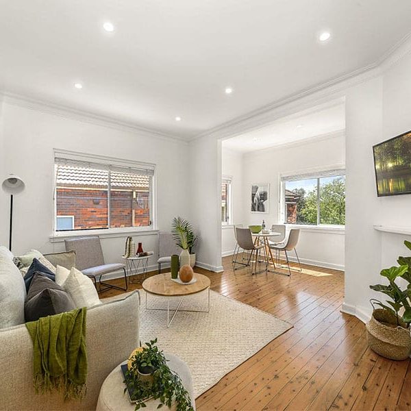 Buyers Agent Purchase – Military Rd, North Bondi, Sydney - Living Room