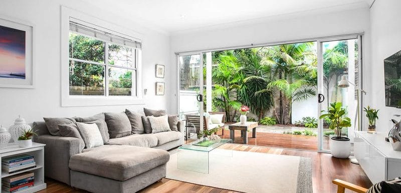 Buyers Agent Purchase – Apartment in Curlewis St, Bondi Beach, Sydney - Living Room