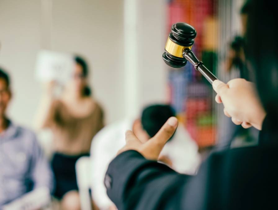 Win at Auction, without overpaying