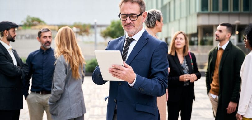 Buyers Agent at an auction in Sydney