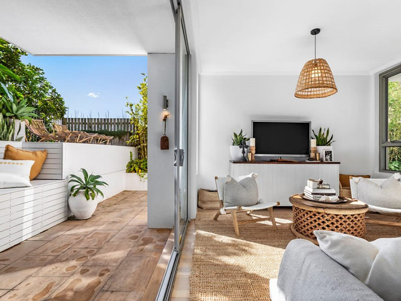 Buyers Agent Purchase – Apartment in Bondi, Sydney - Living Room