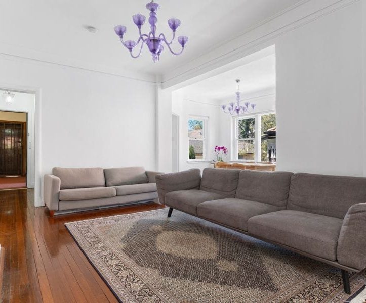 Buyers Agent Purchase – Edgecliff Rd, Woollahra, Sydney - Living Room