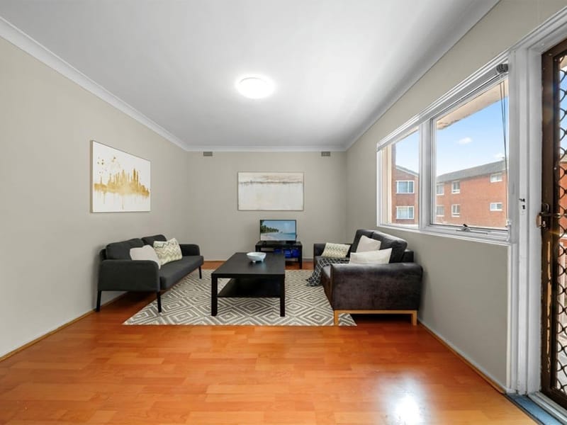 Buyers Agent purchase in Eastlakes - Living Room